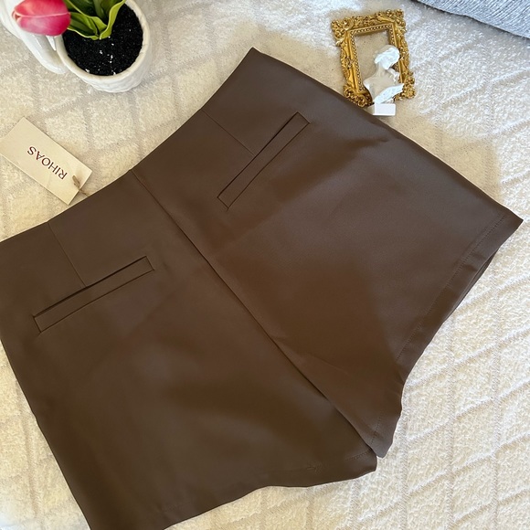 Khaki High Waisted Overlap Skort - Picture 12 of 12